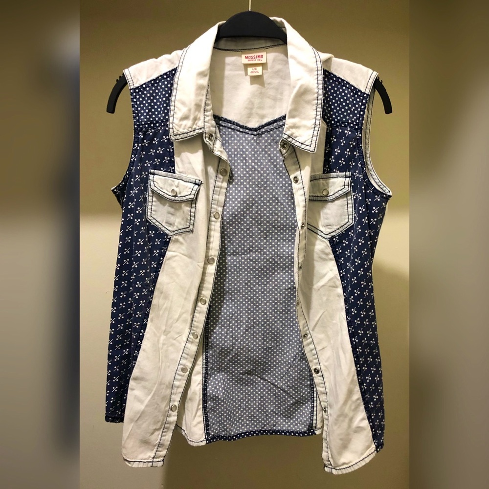 white and blue pattern vest